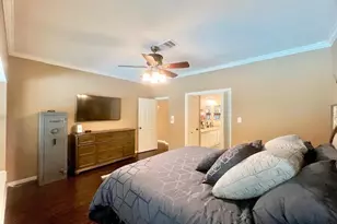 2030 Town Hill Dr, Houston, TX 77062 - Photo 27