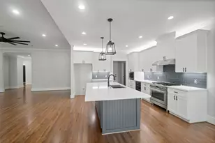 1859 Lynnview Dr, Houston, TX 77055 - Photo 13