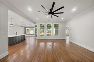 1859 Lynnview Dr, Houston, TX 77055 - Photo 9
