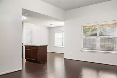 317 Falling Pine Drive, Conroe, TX 77304 - Photo 5