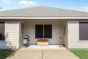 317 Falling Pine Dr, Conroe, TX 77304 - Photo 17