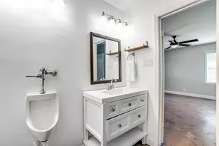 8503 Manhattan Dr, Houston, TX 77096 - Photo 33