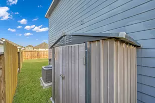 16939 Marie Vlg Dr, Conroe, TX 77306 - Photo 23