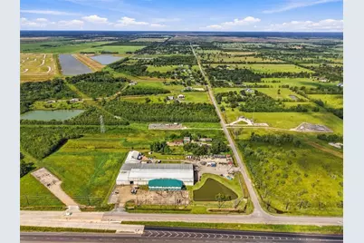 15605 Highway 6, Santa Fe, TX 77517 - Photo 5