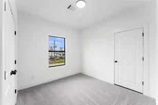 205 S 2nd St, Beasley, TX 77417 - Photo 17