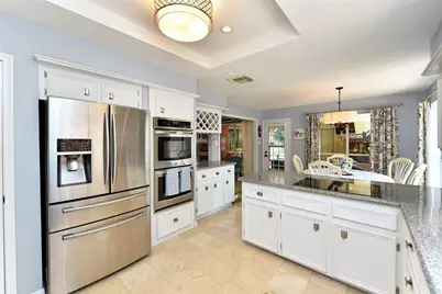 3862 W Wisteria Circle, Sugar Land, TX 77479 - Photo 11