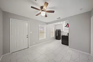 2002 Mustang Rd, Alvin, TX 77511 - Photo 5
