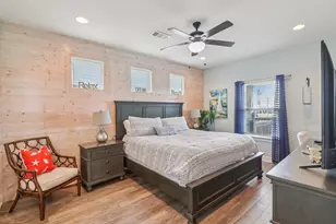 989 Meynig Dr, Crystal Beach, TX 77650 - Photo 11