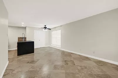 3224 Timmons Lane #130, Houston, TX 77027 - Photo 3