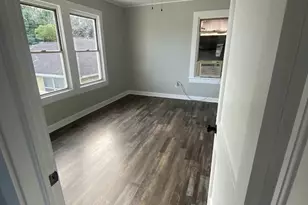 607 S Main St, Baytown, TX 77520 - Photo 19