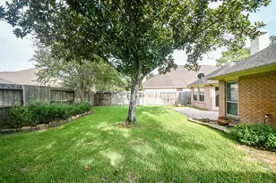 18214 Eden Trails Ln, Houston, TX 77094 - Photo 37