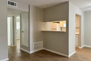 2101 6th Ave N, Texas City, TX 77590 - Photo 1