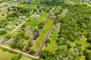 8011 Custer St, Hitchcock, TX 77563 - Photo 1