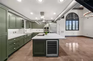 1025 S Shepherd Dr, Houston, TX 77019 - Photo 7