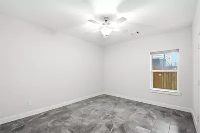 849 Fisher Street #D, Houston, TX 77018 - Photo 5