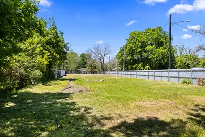 7004 Glass Street, Houston, TX 77016 - Photo 5