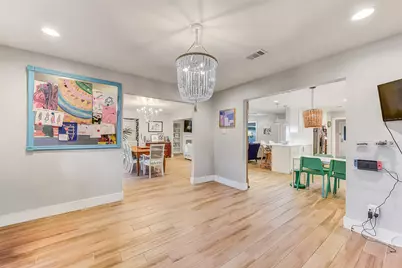 5323 Rutherglenn Drive, Houston, TX 77096 - Photo 11