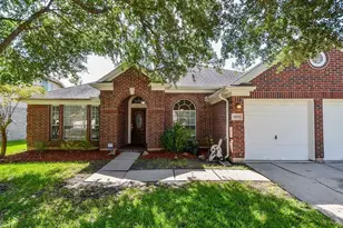 3223 Forrester Dr, Pearland, TX 77584 - Photo 1