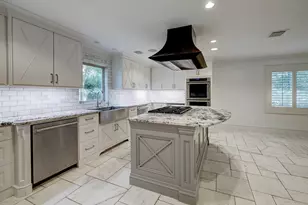 14123 Carolcrest Cir, Houston, TX 77079 - Photo 19