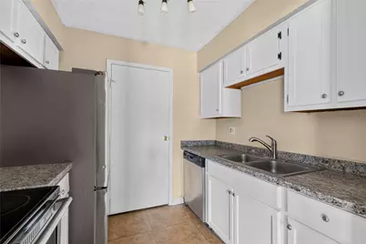 12615 Ashford Meadow Drive #2, Houston, TX 77082 - Photo 11