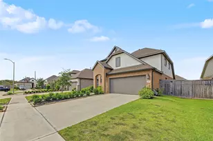 8719 Arbor Trail Dr, Missouri City, TX 77459 - Photo 1
