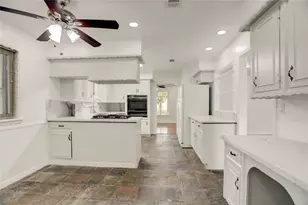 5735 Wigton Dr, Houston, TX 77096 - Photo 5