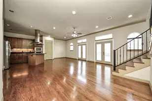 5711 Kiam St, Houston, TX 77007 - Photo 5