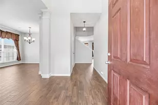 1242 Deerbrook Dr, Sugar Land, TX 77479 - Photo 5