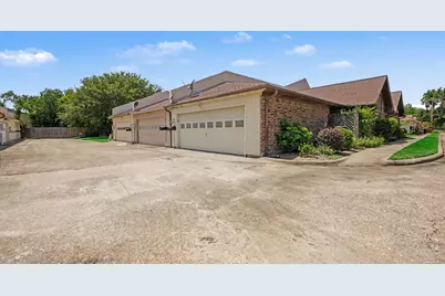 43 Wellington Park, Baytown, TX 77520 - Photo 25
