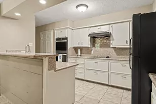 43 Wellington Park, Baytown, TX 77520 - Photo 11