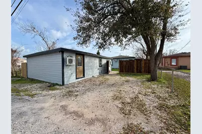1214 W 5th Street, Freeport, TX 77541 - Photo 17