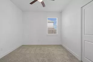 12340 N Chestnut Hls Dr, Conroe, TX 77303 - Photo 21