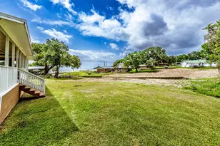 280 Crestmont St, Point Blank, TX 77364 - Photo 23