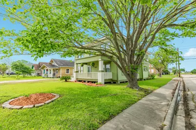 331 W Broad Street, Freeport, TX 77541 - Photo 31