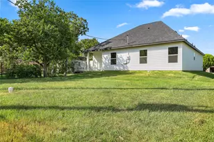 1409 N Ave S, Freeport, TX 77541 - Photo 35