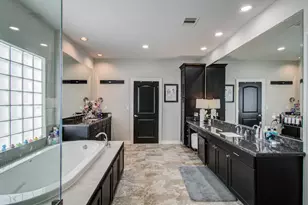 11123 Olympia Dr, Houston, TX 77042 - Photo 35