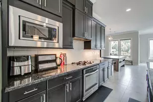 11123 Olympia Dr, Houston, TX 77042 - Photo 17