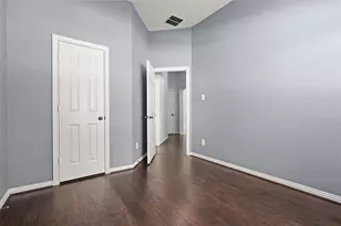 7611 Waterlilly Ln, Pearland, TX 77581 - Photo 23