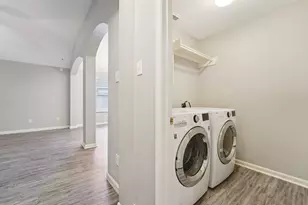 6715 Lilacbrook Ct, Spring, TX 77379 - Photo 17