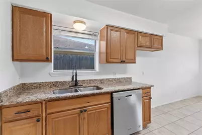 1703 Packsaddle Lane, Baytown, TX 77521 - Photo 19