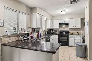 9838 Rocky Hollow Rd, La Porte, TX 77571 - Photo 3