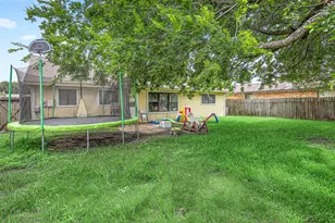 9838 Rocky Hollow Rd, La Porte, TX 77571 - Photo 19