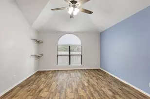 8022 N Tarrytown Crossing Dr, Conroe, TX 77304 - Photo 19