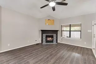 8022 N Tarrytown Crossing Dr, Conroe, TX 77304 - Photo 17