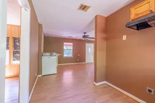230 Deane Dr, Livingston, TX 77351 - Photo 11