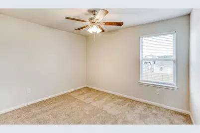 8219 Blooming Meadow Lane, Houston, TX 77016 - Photo 15