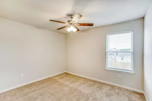 8219 Blooming Meadow Ln, Houston, TX 77016 - Photo 15