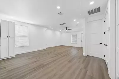 428 Neyland Street, Houston, TX 77022 - Photo 7