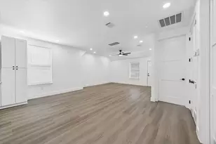 428 Neyland St, Houston, TX 77022 - Photo 7