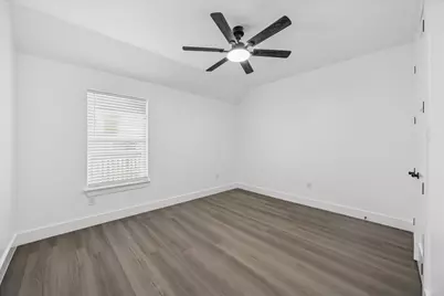 428 Neyland Street, Houston, TX 77022 - Photo 15